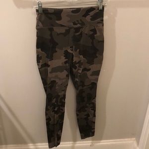 Camo leggings